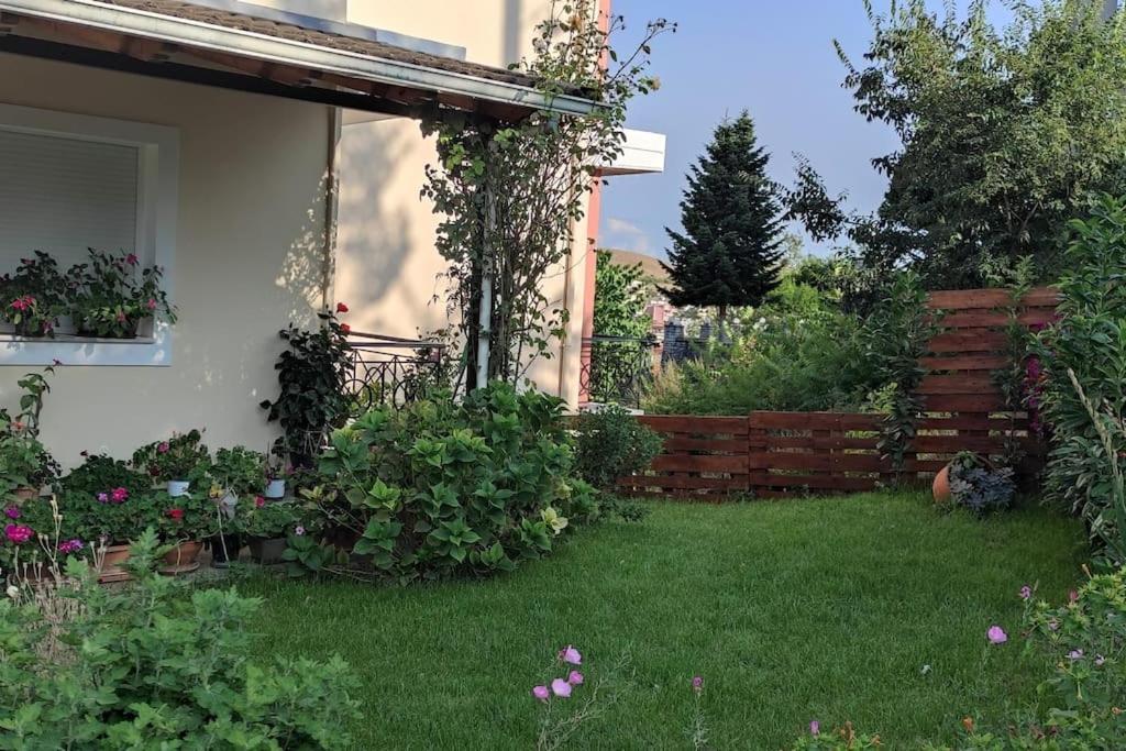 Διαμέρισμα Ιδανικό Για Εξορμήσεις Leilighet Eleousa Eksteriør bilde